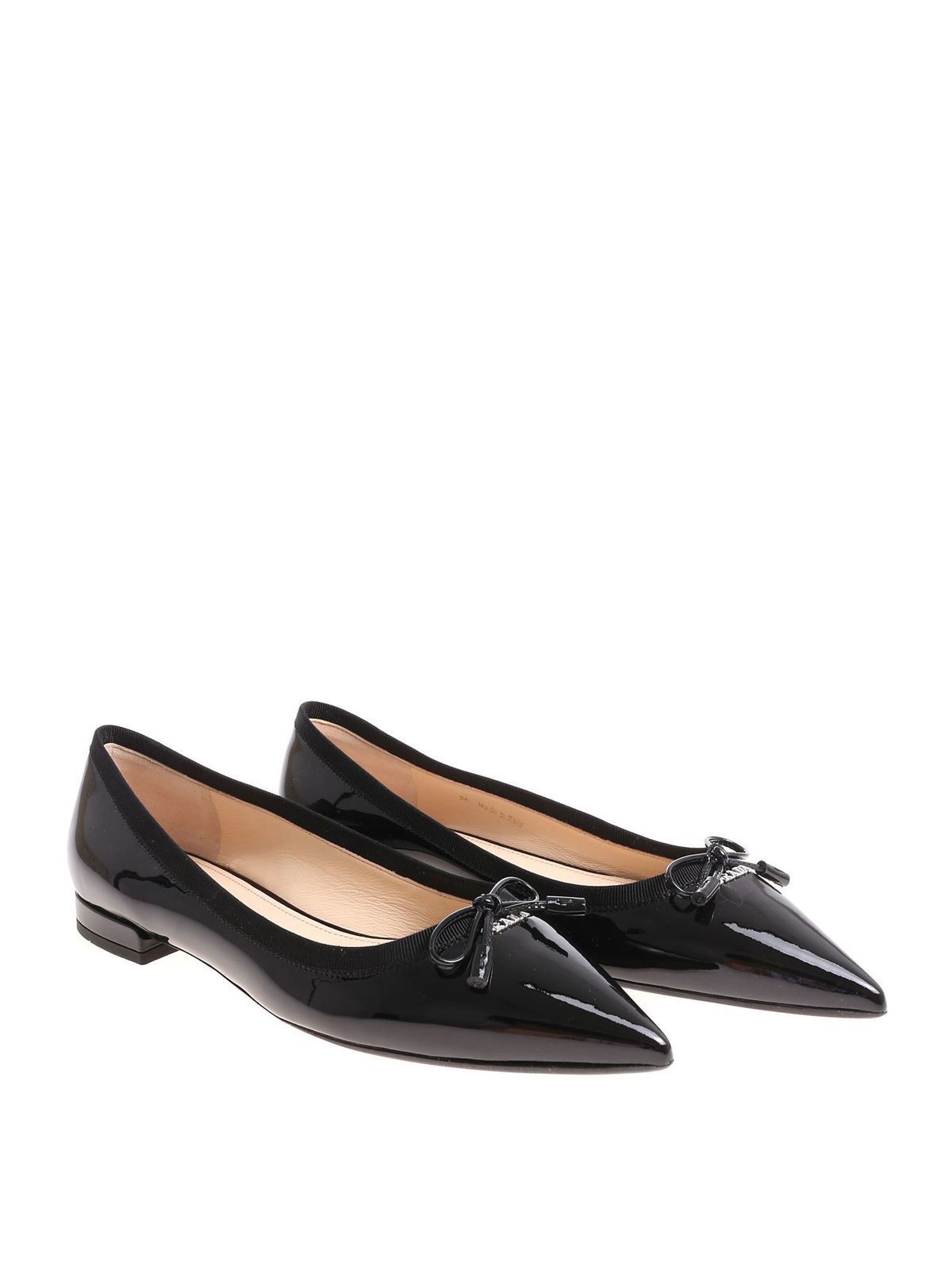 Black pointy leather flats - flat shoes 