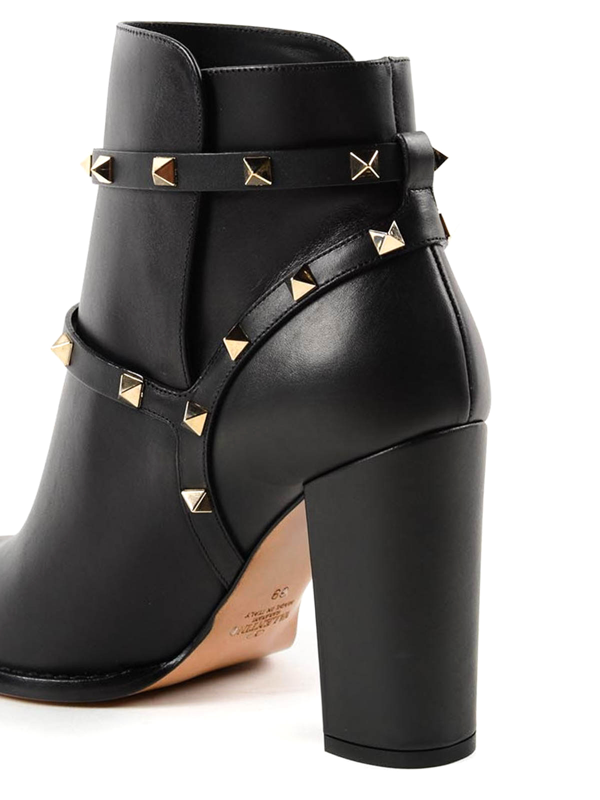 valentino garavani ankle boots rockstud