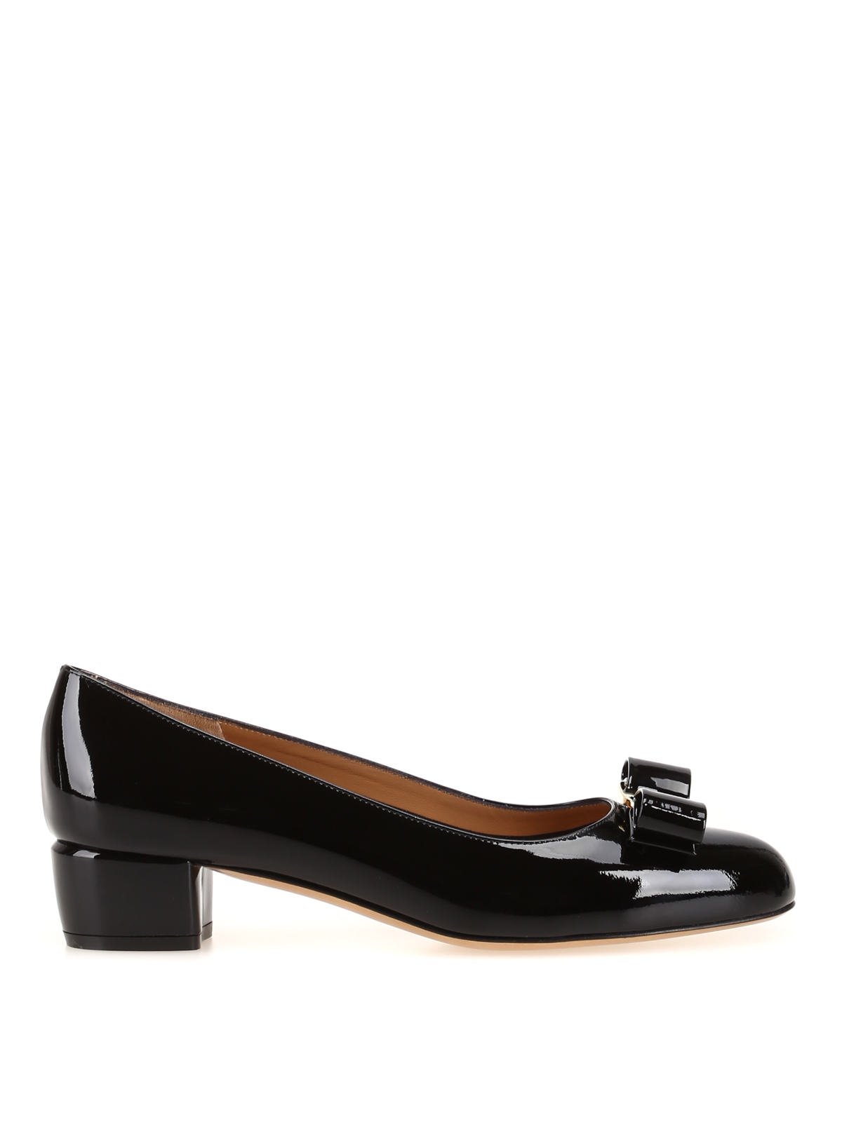 salvatore ferragamo black patent heels