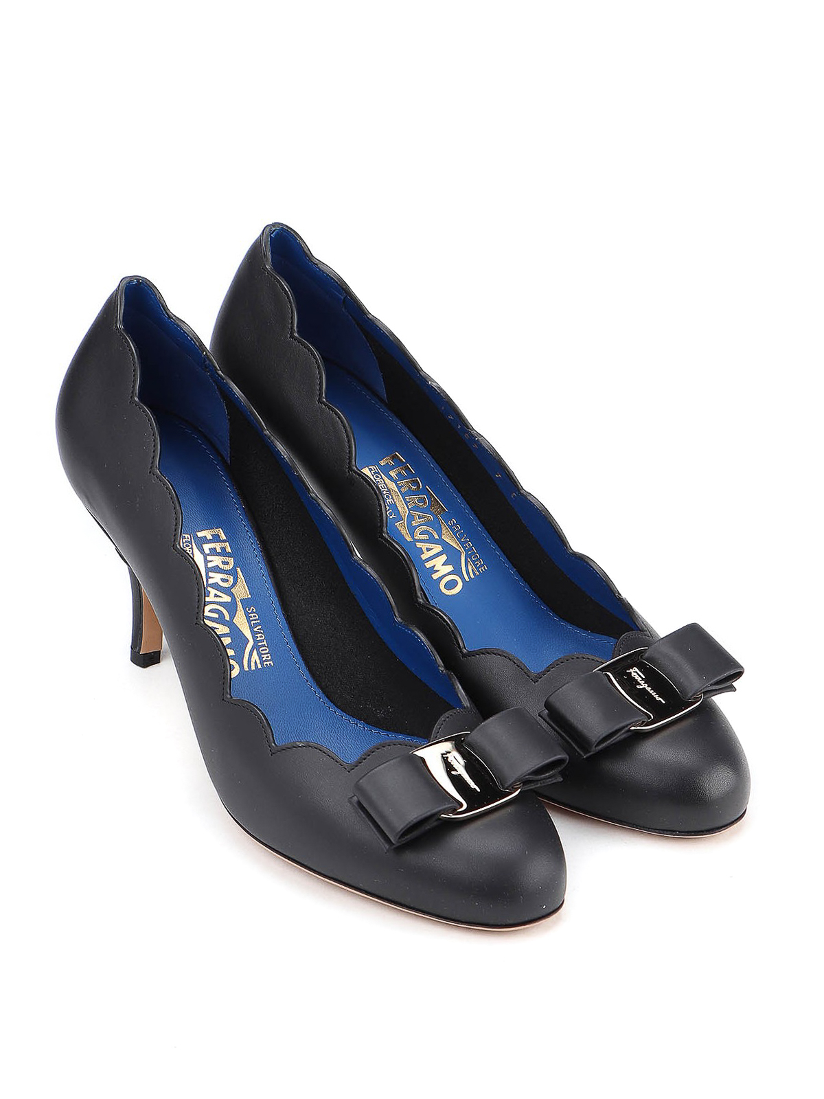 Sada sæt ind Hotel Court shoes Salvatore Ferragamo - Carla leather pumps - 733813 | iKRIX.com