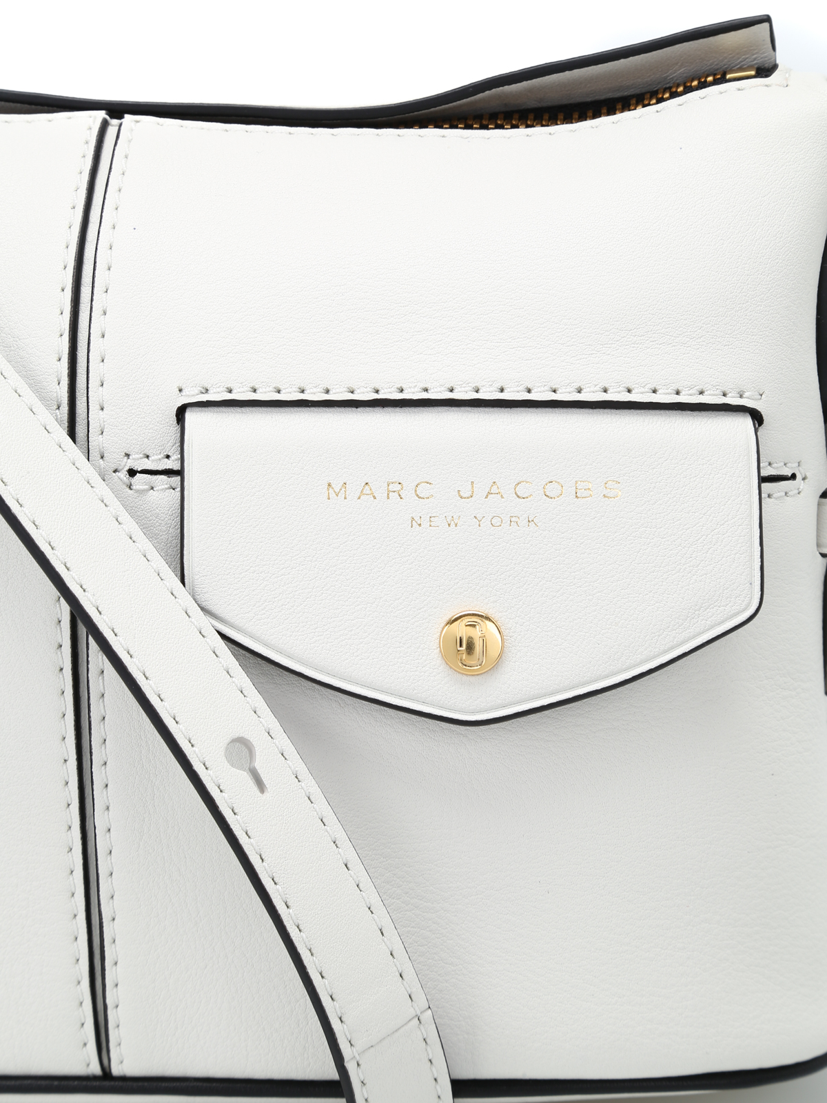 Marc Jacobs Leather Sling Bag 2025