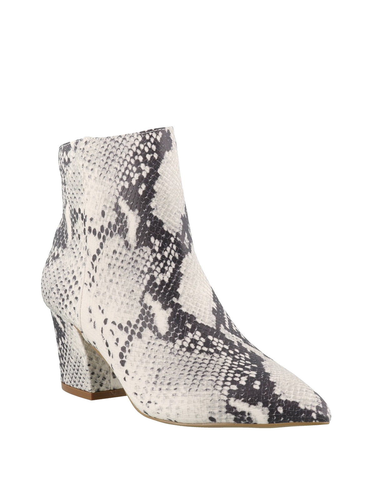 missie bootie steve madden