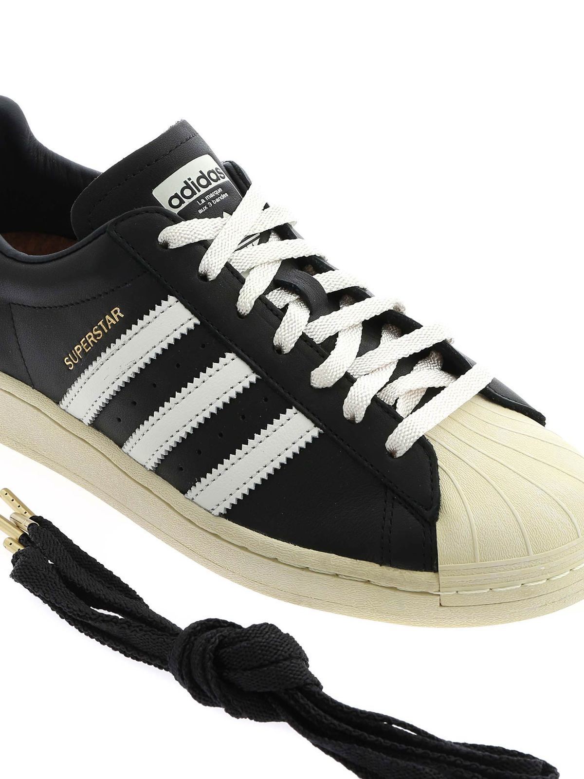 Sneakers Adidas Originals - Sneakers Superstar nere e bianche - FV2832