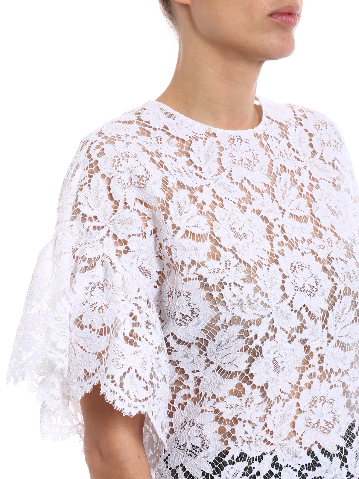 Flounced sleeves lace blouse 