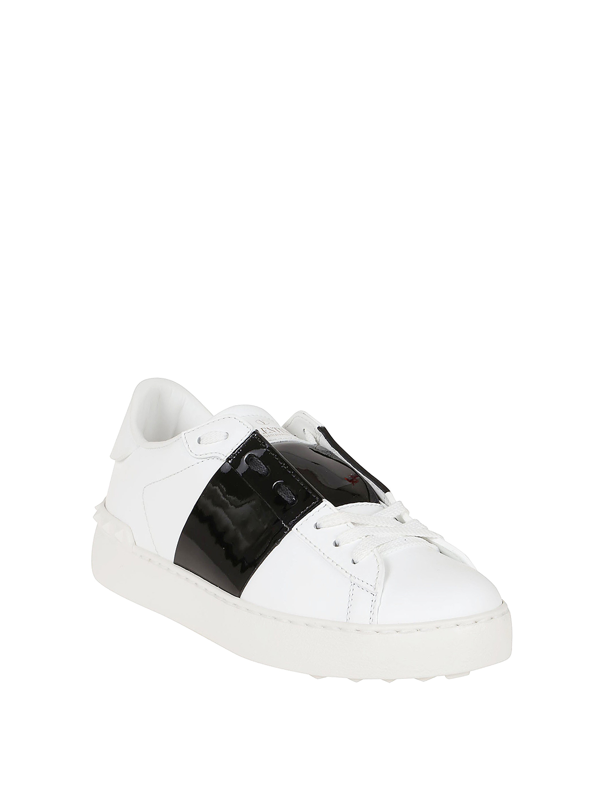 Open patent band sneakers