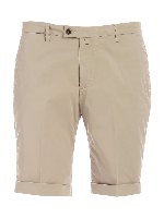 Bermuda risvolto sul fondo beige