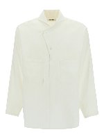 Camicia con chiusura asimmetrica