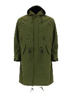 Parka verde con spallacci regolabili
