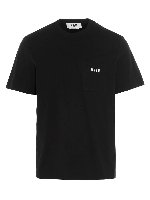 T-shirt nera con taschino