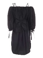 Abito nero con maniche a palloncino