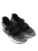 Sneaker ricamata con strappi Lulu