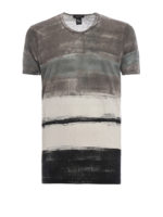 T-shirt grigia in lino a righe rovinate