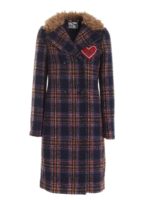 Cappotto blu a quadri con patch cuore
