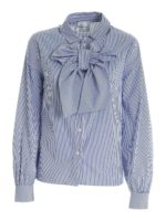 Camicia a righe blu e bianca con fiocco