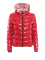 Piumino rosso lucido con cappuccio
