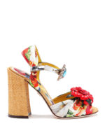 Sandali floreali