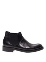 Tronchetti neri in pelle con inserti elastici