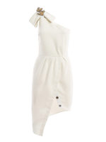 Abito asimmetrico con spilla marinara