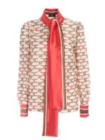 Camicia color avorio con logo marrone all-ove