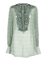 Blusa verde con ricami