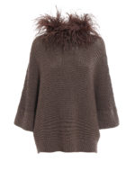 Maglione a cappa con piume di struzzo