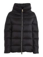 Piumino in tessuto setoso al tatto