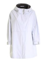 Impermeabile bianco con cappuccio