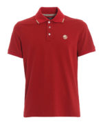 Polo rossa con dettagli a contrasto