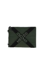 Pochette verde con fasce logate