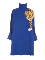 Maxi camicia blu con dettagli a contrasto