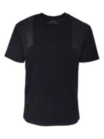 T-shirt nera con dettagli in pelle