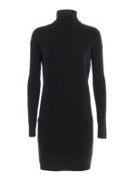 Vestito dolcevita con spacchi laterali