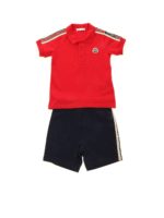 Completo rosso e blu con bande logate