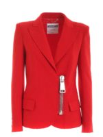 Giacca rossa con macro zip