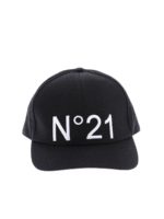 Cappello nero con ricamo N 21