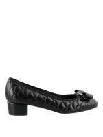 Decollete basse in pelle trapuntata