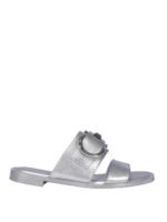 Ciabatte argentate con dettaglio Gancini