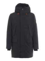 Piumino lungo in tecno tessuto con cappuccio