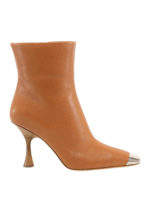 Stivaletti in pelle con punta specchiata