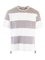T-shirt a righe bianca e grigia