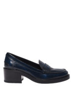 Mocassini in pelle lucida con tacco