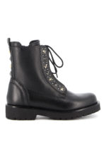 Anfibi in pelle con borchie