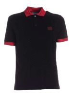 Polo nera con dettaglio logo lettering