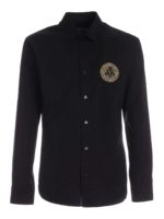 Camicia nera con ricamo V-emblem
