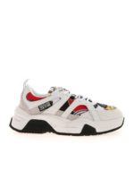 Sneakers bianche con dettagli a contrasto