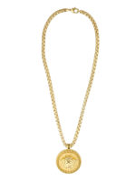 Catena color oro con Testa di Medusa